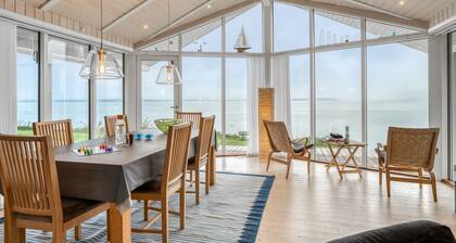 "Næwe" - 10m to the fjord by Interhome