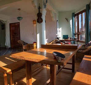 Reception - Hills Tale Backpackers Hostel (Kalimpong)