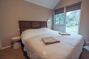 Individually furnished, free cots/infant beds, free WiFi, bed sheets - Wellness Lodge Hottub  (Haarle)