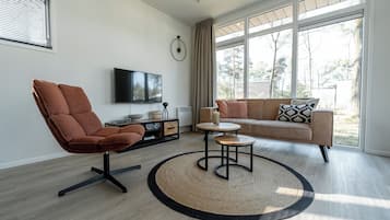 Chalet | Individually furnished, free cribs/infant beds, free WiFi, bed sheets