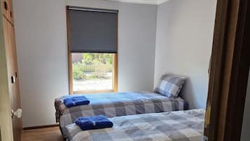 3 slaapkamers, een strijkplank/strijkijzer, wifi, beddengoed