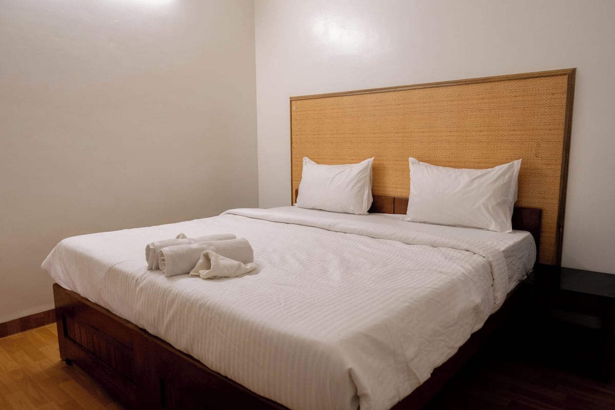 Departamento estándar, vista a la alberca | 2 habitaciones, decoración personalizada y muebles diferentes