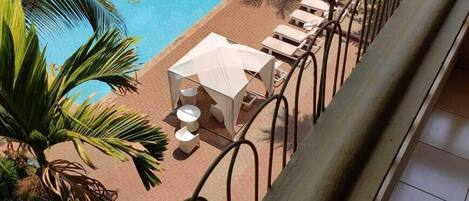 7 つの屋外プール