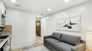 Smart TV, fireplace, ping pong, books - Renovated Presidential Suite•3 Fireplaces•Private Hot Tub w/Views•Resort Ameniti (Park City)