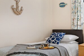 2 bedrooms, iron/ironing board, travel crib, free WiFi