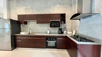 Vila família, vista para a montanha | Cozinha privada