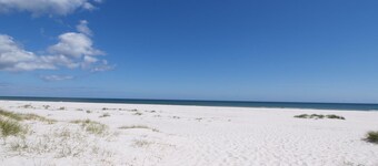 "Amaru" - 500m from the sea by Interhome