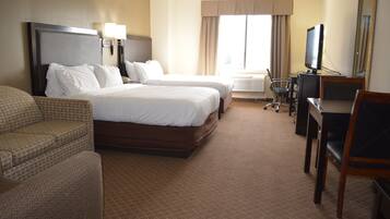 Standard Double Room | In-room safe, desk, laptop workspace, blackout drapes