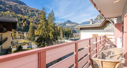 Cesa Giordi by Interhome