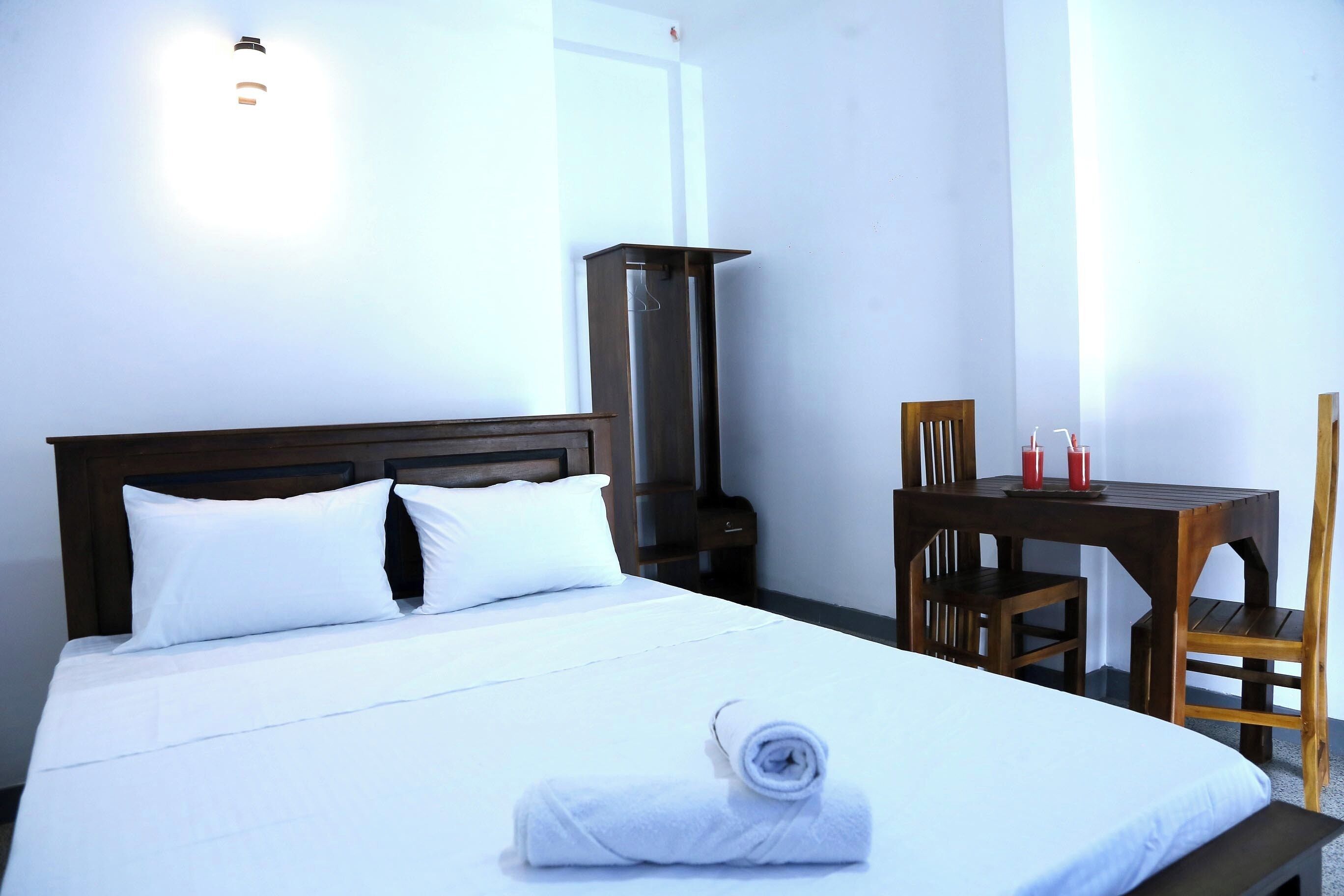 Basic Double Room | Free WiFi, bed sheets