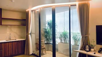 Premium Double With City view, Balcony | Premium bedding, pillow-top beds, minibar, in-room safe