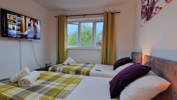 Apartment | 3 Schlafzimmer, Bügeleisen/Bügelbrett, kostenloses WLAN, Bettwäsche