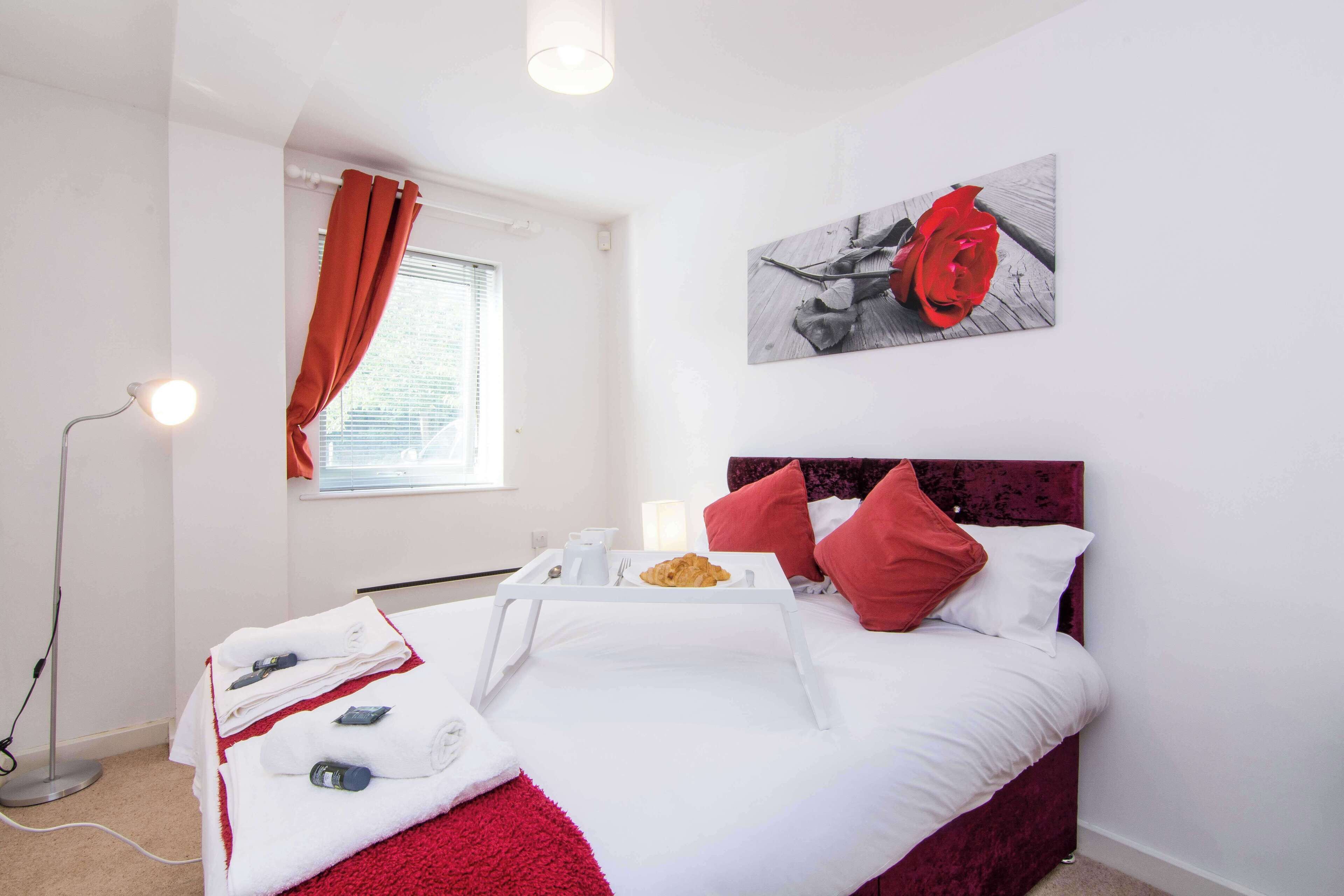 Apartment | 2 bedrooms, iron/ironing board, free WiFi, bed sheets