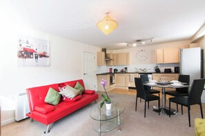 Apartment | Living area - Coventry 2-bedroom Apartment-pet Friendly (Coventry)