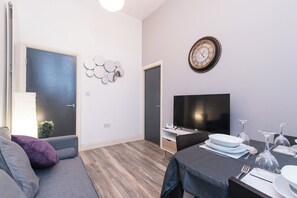 アパートメント | リビング エリア | テレビ