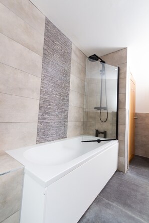 Hair dryer, towels - Cosy 1Bed Getaway in Central Hull – Fully Equipped (Hull)