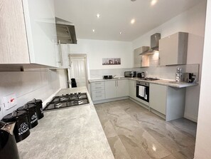 Toaster, cleaning supplies, freezer, dining tables - Anfield House (Liverpool)