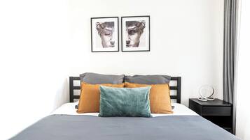 1 Schlafzimmer, Schreibtisch, Reisekinderbett, kostenloses WLAN