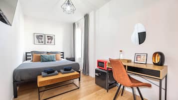 1 Schlafzimmer, Schreibtisch, Reisekinderbett, kostenloses WLAN