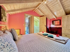 1 bedroom, in-room safe, iron/ironing board, travel crib