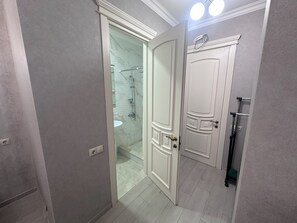 Classic Double or Twin Room - Silver 44 Hotel (Tbilisi)