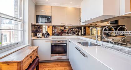 Stylish 1-Bed Flat in Soho - Prime Central London