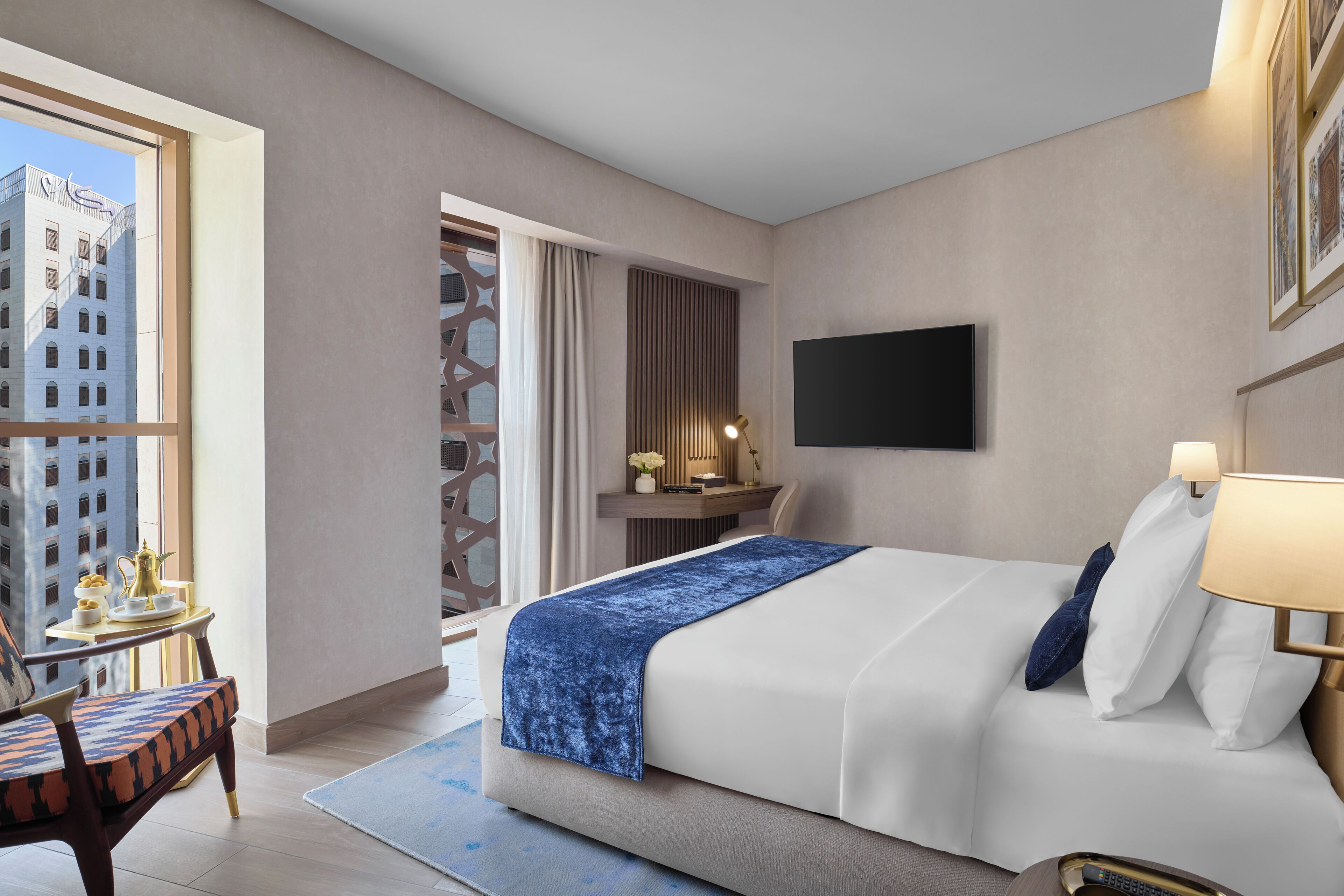 Premium Room, 1 King Bed | Hypo-allergenic bedding available, minibar (free items), in-room safe