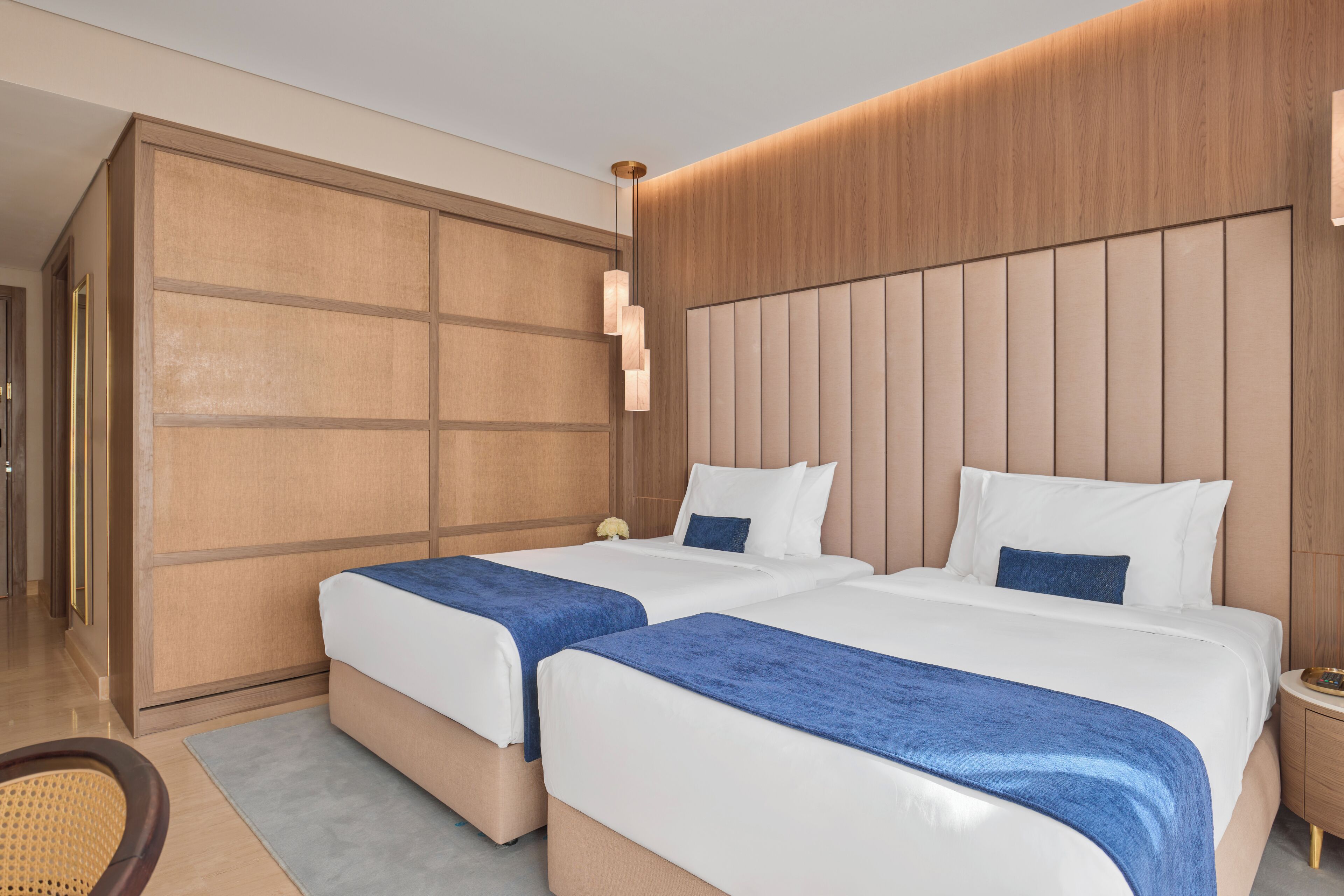 Habitación Deluxe con 2 camas individuales, 2 camas individuales | Ropa de cama hipoalergénica y artículos del minibar gratis 