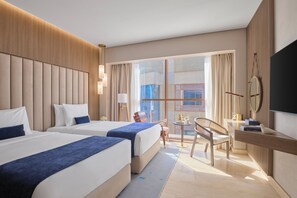 Hypo-allergenic bedding, free minibar, in-room safe, desk - Makarem Burj Al Madinah Hotel and Suites (Madinah)