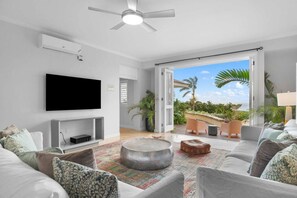 Téléviseur, chaîne audio