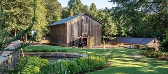 Cozy Cottage Getaway| 2bed | 2bath