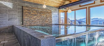 Spacious apartment with spa, 4 bedrooms, parking, Les Saisies