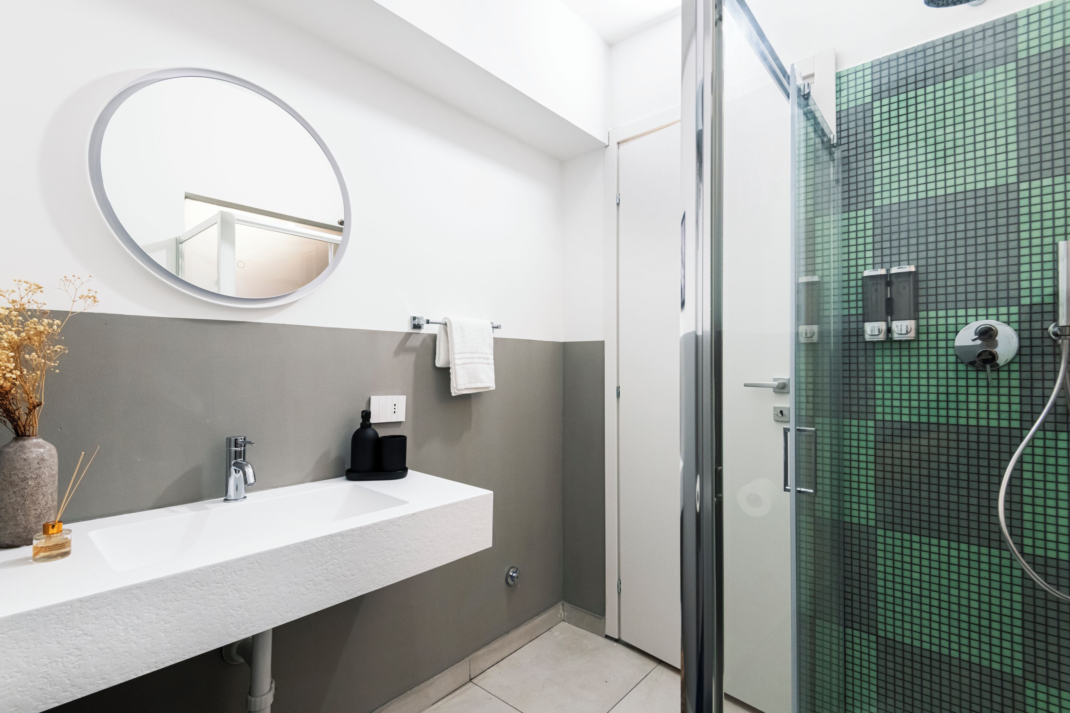 高級客房, 非吸煙房, 私人浴室 | 浴室 | 淋浴設備、雨淋花灑、免費梳洗用品、風筒