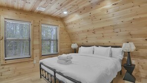 7 bedrooms, WiFi, bed sheets