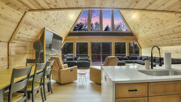Open Concept Kitchen & Great Room | Group Gathering Space
