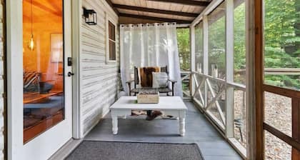 Pocono Cabin | Firepit | BBQ | Pet Friendly