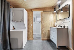 Een douche, een haardroger