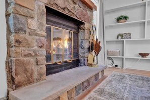 Property grounds - Emerald Pines Cabin | Lake Access | Hot Tub (Lackawanna County)