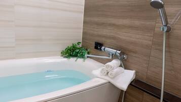 Dreibettzimmer, Nichtraucher (Renewal) | Badezimmer