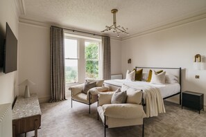 5 bedrooms, iron/ironing board, travel crib, free WiFi - Exquisite Lakeland House, Sleeps 10, Windermere (Windermere)