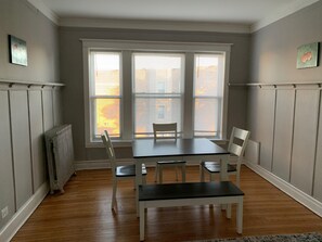 Dining - Beautiful Apartment with a Private Balcony near the University (Chicago)