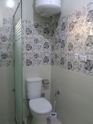 Shower, hair dryer, towels, soap - Giza Home 2 (Al Haram Giza Governorate)