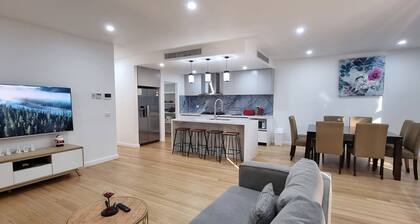 Brand new House in Sunshine West