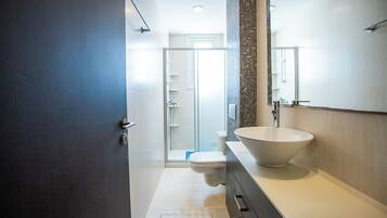 Villa, 4 Bedrooms, Smoking, Private Pool | Bathroom