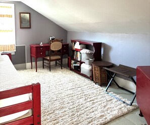 4 chambres, lit parapluie, Wi-Fi gratuit, draps fournis