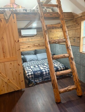 3 bedrooms, bed sheets