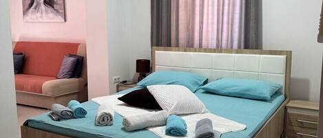 1 bedroom, WiFi, bed sheets