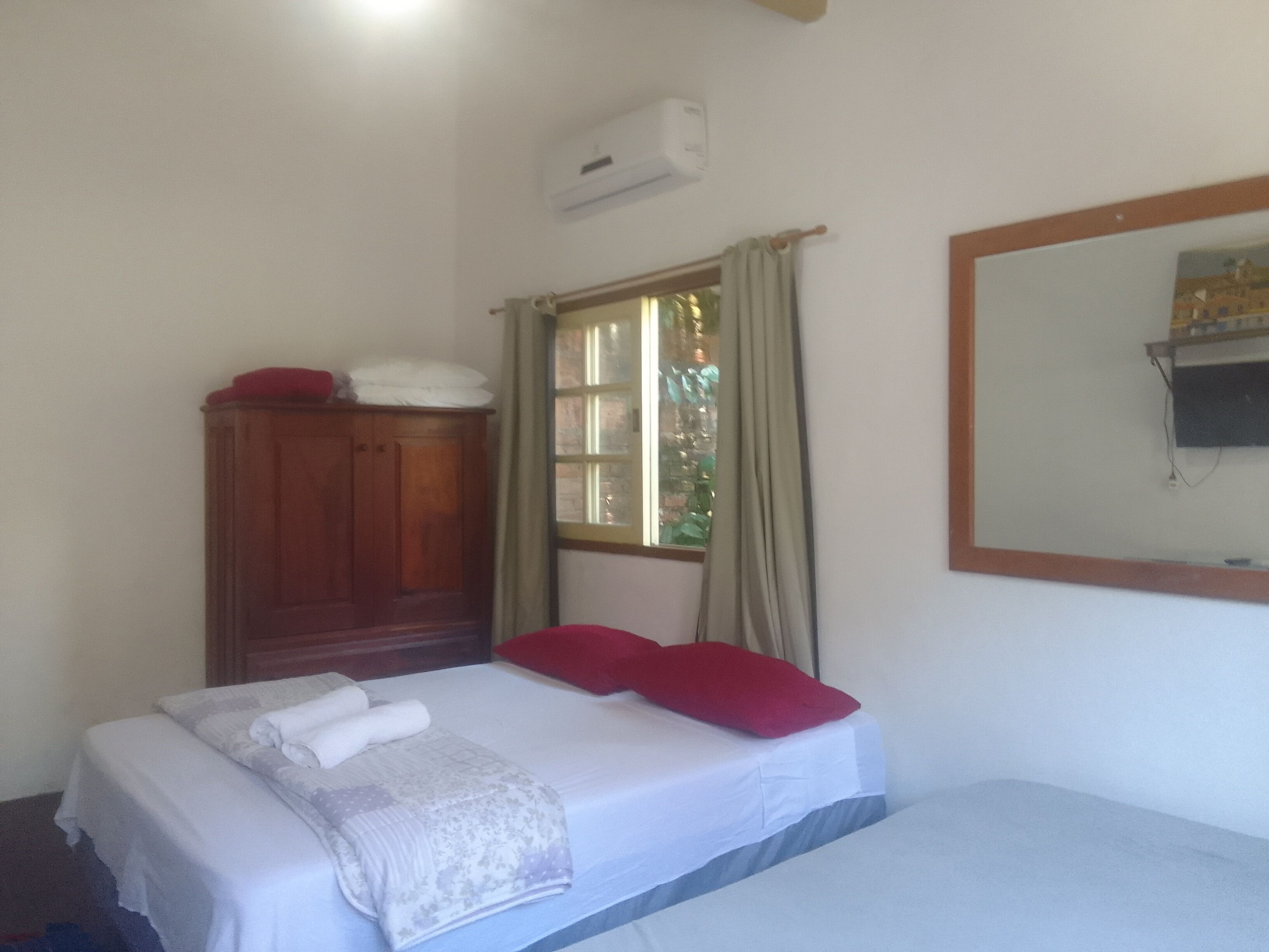 1 slaapkamer, een strijkplank/strijkijzer, wifi, beddengoed