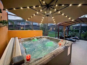 Bain à remous extérieur
