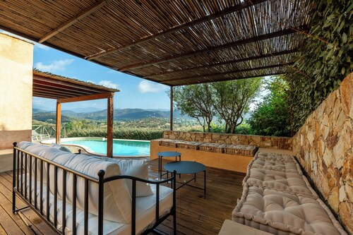 Villa Leone with private pool and views, just minutes from beach and restaurants